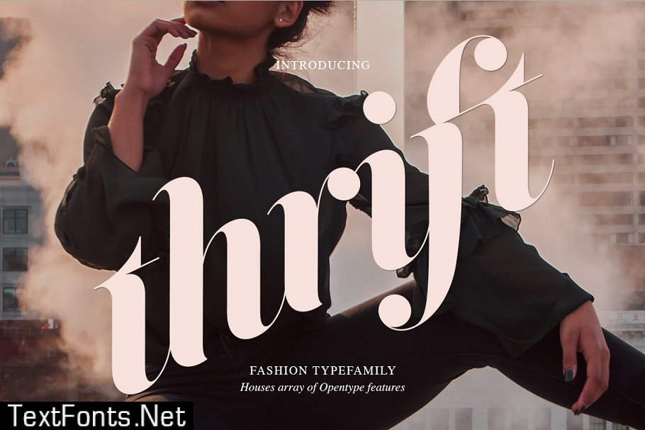 Jitzu Font Family 681818