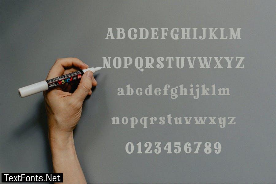 Glaster - Elegant Serif Font